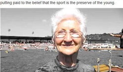 操老妇视频,揭秘养老院背后的真实故事